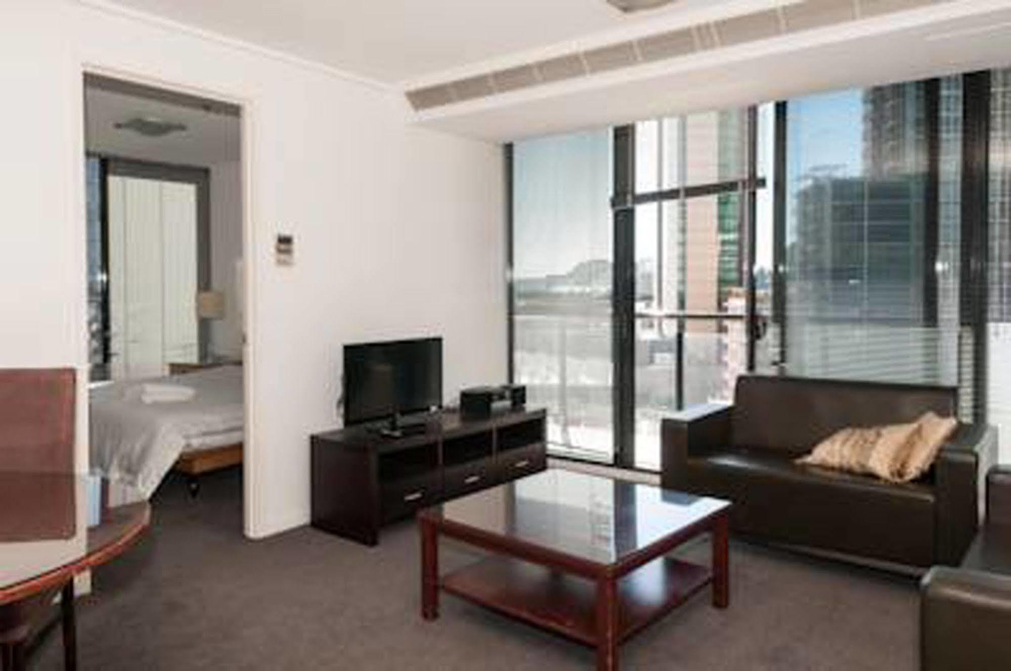 Inner Melbourne Serviced Apartments Exterior photo